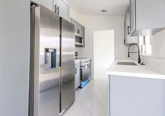 Photo 2 of Single family home for sale at 1038 Ridgeway Dr, North Fort Myers, FL 33903 | MLS# TB8558120 | Listing updated on 2026-10-25