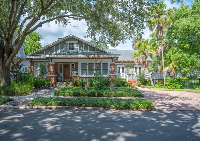 Photo 1 of Single family home for sale at 1807 Pawnee Trl, Lakeland, FL 33803 | MLS# L4965788 | Listing updated on 2026-10-20