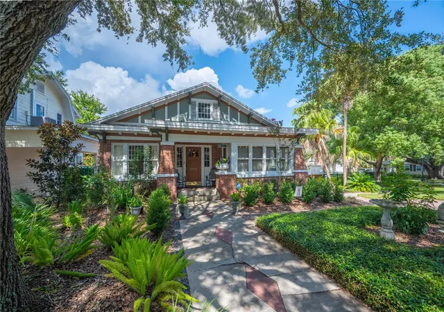 Photo 4 of Single family home for sale at 1807 Pawnee Trl, Lakeland, FL 33803 | MLS# L4965788 | Listing updated on 2026-10-20