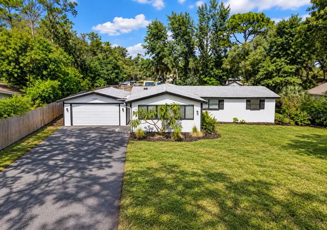 Photo 2 of Single family home for sale at 7229 Plathe Rd, New Port Richey, FL 34653 | MLS# TB8558131 | Listing updated on 2026-10-15