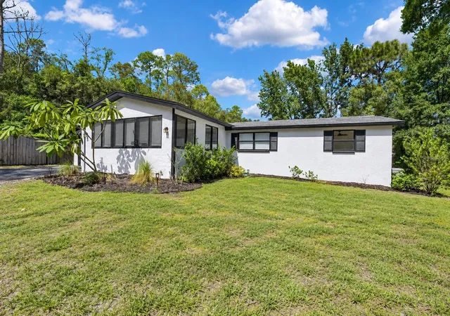 Photo 3 of Single family home for sale at 7229 Plathe Rd, New Port Richey, FL 34653 | MLS# TB8558131 | Listing updated on 2026-10-15