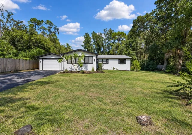 Photo 3 of Single family home for sale at 7229 Plathe Rd, New Port Richey, FL 34653 | MLS# TB8558131 | Listing updated on 2026-10-15