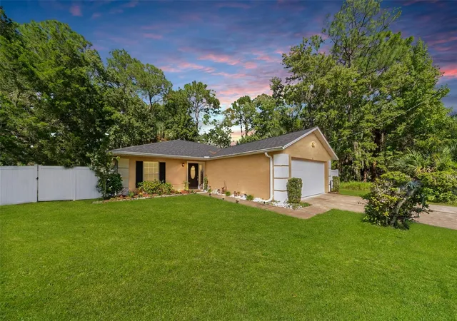 Photo 1 of Single family home for sale at 37 Postman Ln, Palm Coast, FL 32164 | MLS# FC322119 | Listing updated on 2026-10-15