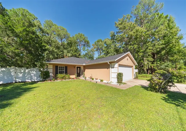 Photo 3 of Single family home for sale at 37 Postman Ln, Palm Coast, FL 32164 | MLS# FC322119 | Listing updated on 2026-10-15