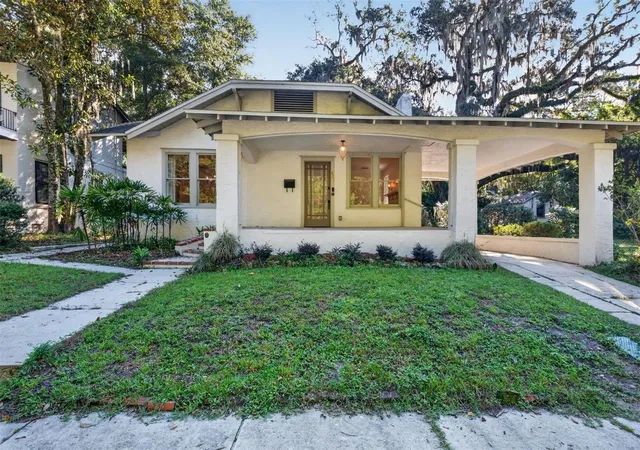 Single family home for sale at 421 NE Boulevard, GAINESVILLE, FL 32601 | MLS# GC544179
