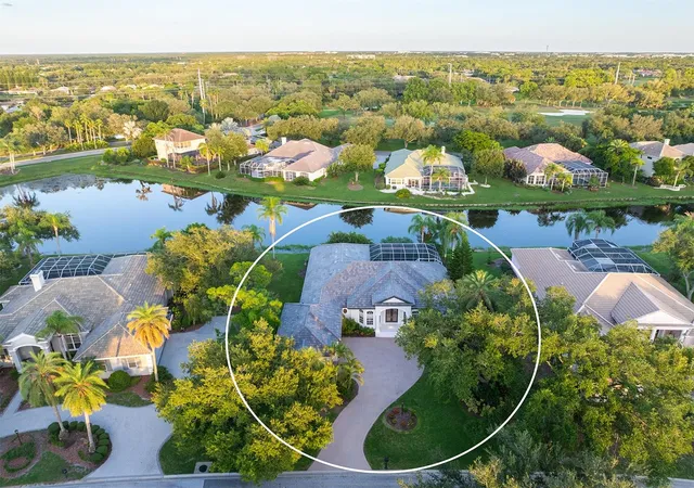Photo 2 of Single family home for sale at 7311 Westminster Ct, University Park, FL 34201 | MLS# A4709602 | Listing updated on 2026-10-29