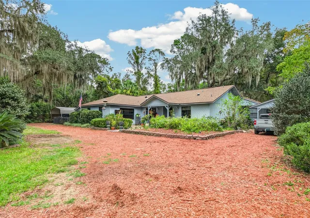 Photo 1 of Single family home for sale at 657 SE 2nd Avenue, Melrose, FL 32666 | MLS# GC544180 | Listing updated on 2026-10-15