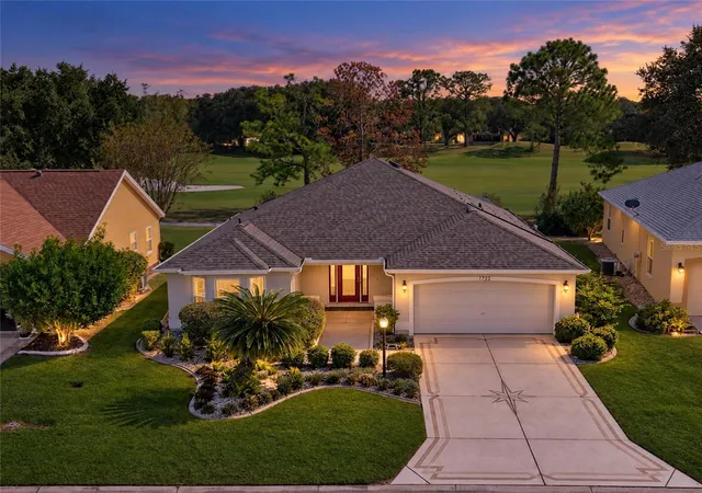 Single family home for sale at 1722 Madero Dr, Lady Lake, FL 32159 | MLS# G5119082