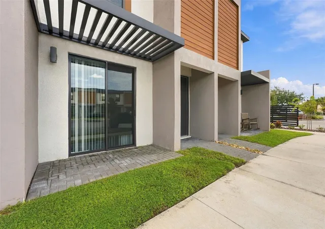 Photo 4 of Townhouse for sale at 3316 Tranquil Trl, Kissimmee, FL 34747 | MLS# O6449934 | Listing updated on 2026-10-21