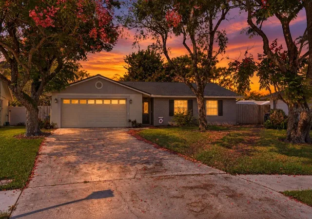 Photo 2 of Single family home for sale at 2353 Bayswater Ct, Orlando, FL 32837 | MLS# S5159528 | Listing updated on 2026-10-20