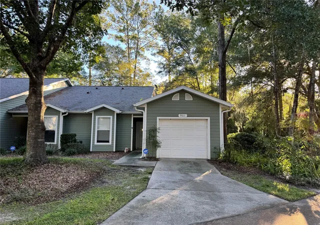 Photo 1 of House for sale at 901 NW 124th Drive, Newberry, FL 32669 | MLS# GC544182 | Listing updated on 2026-10-16