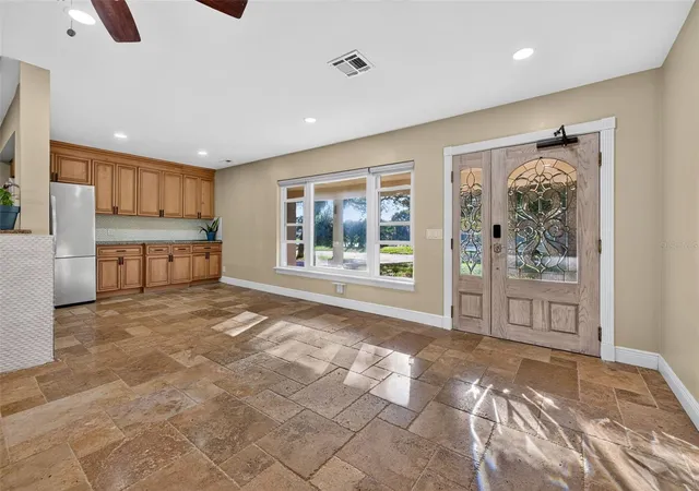 Photo 3 of Single family home for sale at 1115 Woodside Ave, Clearwater, FL 33756 | MLS# TB8558149 | Listing updated on 2026-10-17