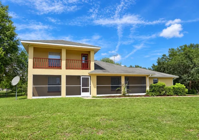 Photo 1 of Single family home for sale at 15121 Se 175th Street, Weirsdale, FL 32195 | MLS# O6449953 | Listing updated on 2026-10-21