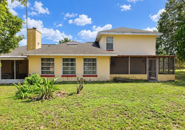 Photo 4 of Single family home for sale at 15121 SE 175th Street, Weirsdale, FL 32195 | MLS# O6449953 | Listing updated on 2026-10-21