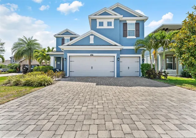 Photo 2 of Single family home for sale at 8010 Red Orchard Ct, Tampa, FL 33635 | MLS# TB8558165 | Listing updated on 2026-10-21
