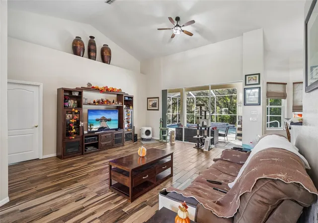 Photo 2 of Single family home for sale at 18933 Black Gum Ct, Hudson, FL 34667 | MLS# TB8558167 | Listing updated on 2026-10-20