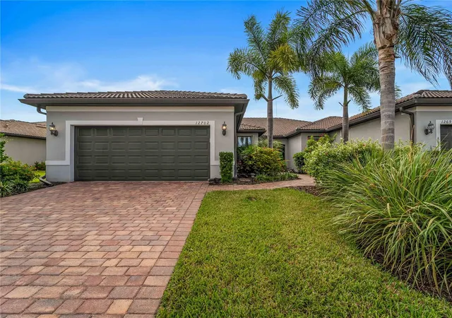 Photo 1 of Single family home for sale at 12702 Oriago St, Venice, FL 34293 | MLS# N6146195 | Listing updated on 2026-10-15