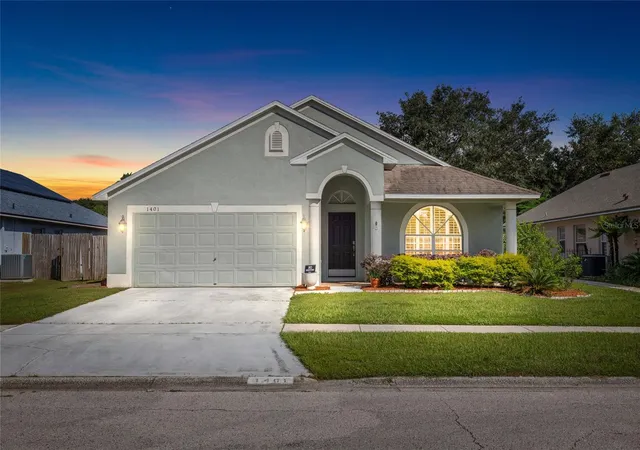 Single family home for sale at 1401 Lake Shore Ranch Dr, SEFFNER, FL 33584 | MLS# TB8558177