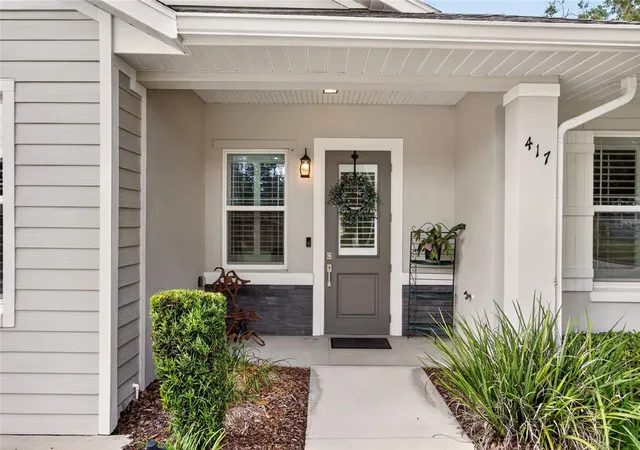 Listing Photo 3 - Condo for sale in building located at 417 SE 10th St, OCALA, FL 34471