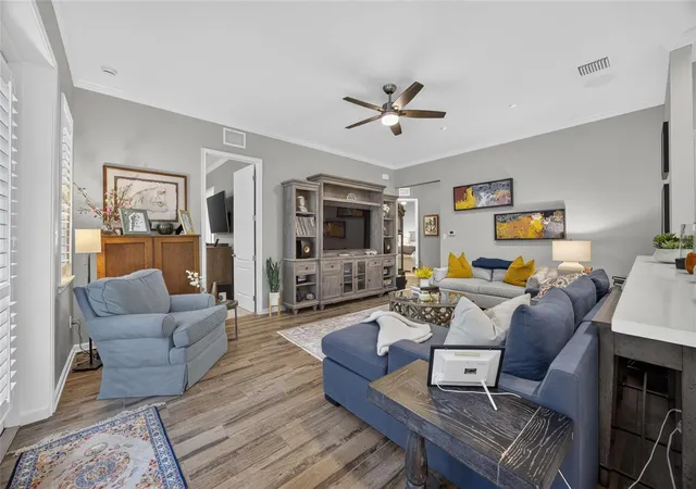 Listing Photo 5 - Condo for sale in building located at 417 SE 10th St, OCALA, FL 34471