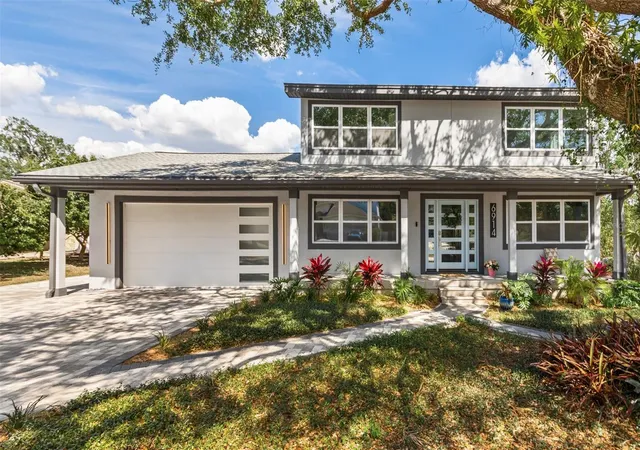 Photo 3 of Single family home for sale at 6914 S Wall St, Tampa, FL 33616 | MLS# TB8558201 | Listing updated on 2026-10-30