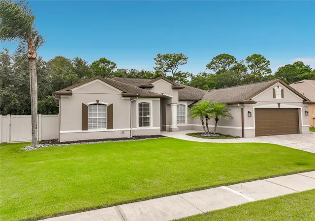 Photo 3 of Sale Pending at 2462 Greenwillow Dr, Orlando, FL 32825 | MLS# O6449971 | Listing updated on 2026-10-24