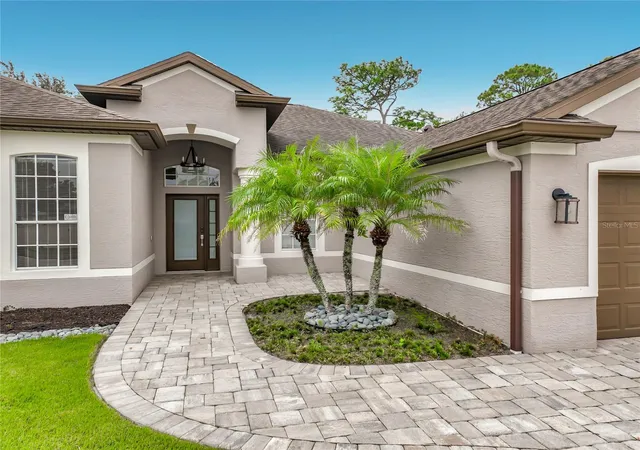 Photo 4 of Sale Pending at 2462 Greenwillow Dr, Orlando, FL 32825 | MLS# O6449971 | Listing updated on 2026-10-24