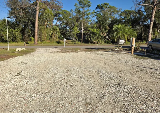 Photo 1 of Land for sale at 424 Hatchett Crk Rd, Venice, FL 34285 | MLS# N6146196 | Listing updated on 2026-10-16