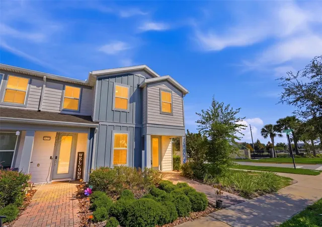 Photo 2 of Townhouse for sale at 10481 Folly Beach Rd, Orlando, FL 32827 | MLS# O6449973 | Listing updated on 2026-10-20