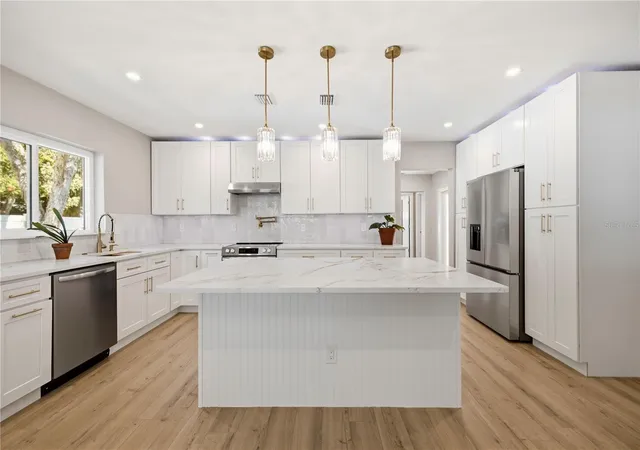 Photo 1 of Single family home for sale at 1900 60th Street S, Gulfport, FL 33707 | MLS# TB8558209 | Listing updated on 2026-10-17
