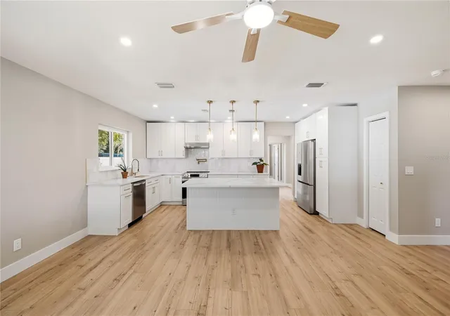 Photo 4 of Single family home for sale at 1900 60th Street S, Gulfport, FL 33707 | MLS# TB8558209 | Listing updated on 2026-10-17