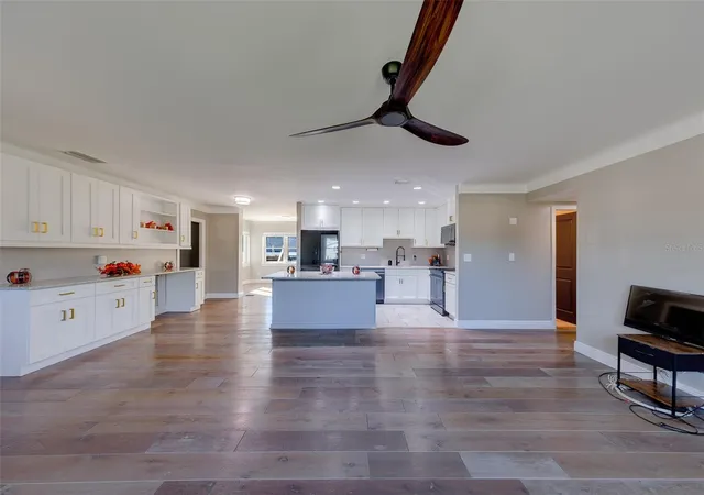 Photo 4 of Single family home for sale at 5688 34th Avenue N, Saint Petersburg, FL 33710 | MLS# TB8558215 | Listing updated on 2026-10-20