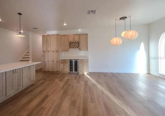 Photo 4 of Single family home for sale at 2045 South St, Oviedo, FL 32765 | MLS# O6449982 | Listing updated on 2026-10-26