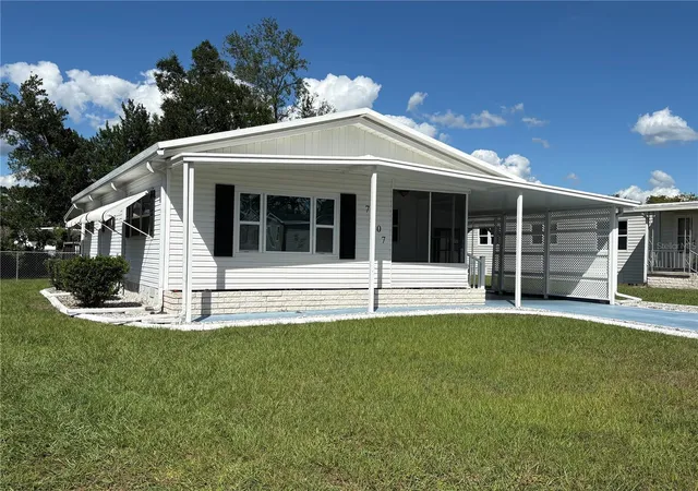 Photo 1 of Manufactured home for sale at 7507 Dinsmore St, Brooksville, FL 34613 | MLS# W7890326 | Listing updated on 2026-10-15