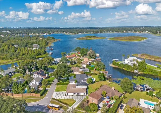 Photo 3 of Single family home for sale at 5031 Saint Denis Ct, Belle Isle, FL 32812 | MLS# O6449998 | Listing updated on 2026-10-27