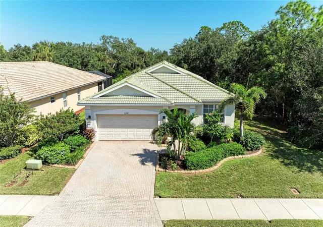 Photo 2 of Sale Pending at 2359 Caraway Dr, Venice, FL 34292 | MLS# N6146199 | Listing updated on 2026-10-18