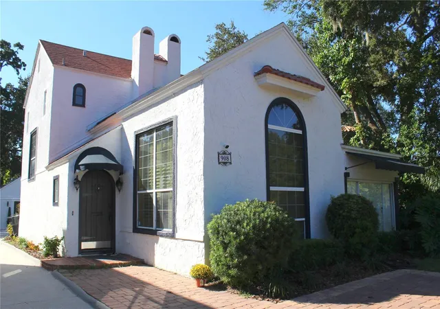 Single family home for sale at 908 S Summerlin Ave, ORLANDO, FL 32806 | MLS# O6450000