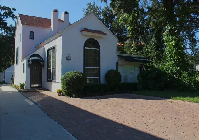 Photo 1 of Single family home for sale at 908 S Summerlin Ave, Orlando, FL 32806 | MLS# O6450000 | Listing updated on 2026-10-22