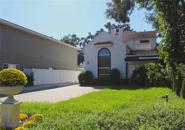 Photo 4 of Single family home for sale at 908 S Summerlin Ave, Orlando, FL 32806 | MLS# O6450000 | Listing updated on 2026-10-22