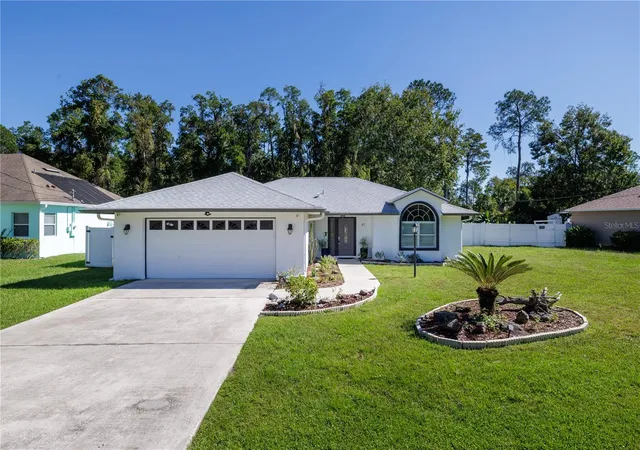 Photo 1 of Single family home for sale at 42 Zaun Trl, Palm Coast, FL 32164 | MLS# FC322125 | Listing updated on 2026-10-16