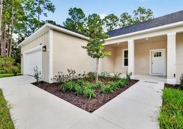 Photo 2 of Single family home for sale at 41428 Royal Trails Rd, Eustis, FL 32736 | MLS# G5119096 | Listing updated on 2026-10-20