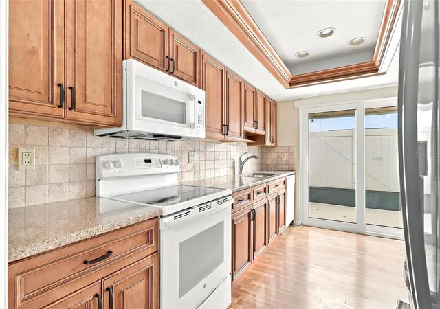 Photo 3 of House for sale at 6272 Green View Cir #114, Sarasota, FL 34231 | MLS# A4709636 | Listing updated on 2026-10-23