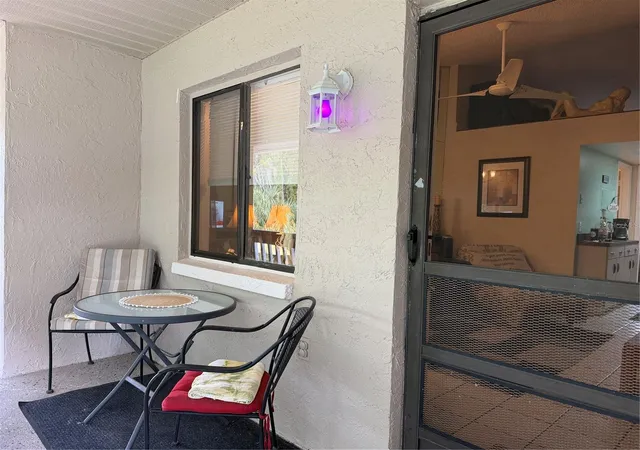 Photo 3 of Condo for sale at 20893 Haulover Cvs #6, Lutz, FL 33558 | MLS# W7890333 | Listing updated on 2026-10-15