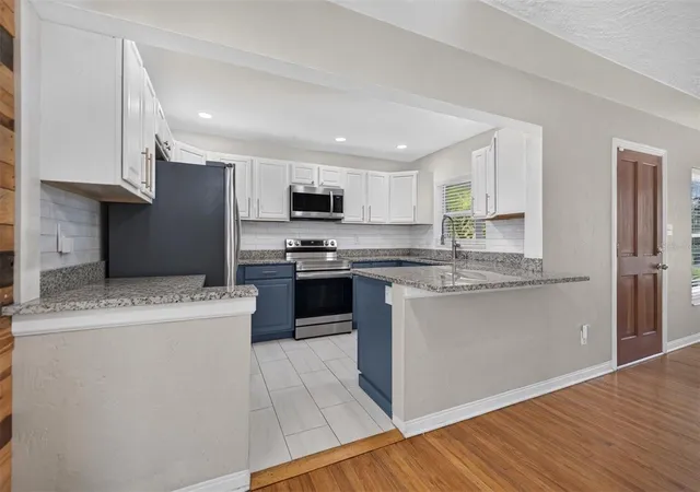 Photo 4 of Single family home for sale at 7116 Date Palm Ave S, Saint Petersburg, FL 33707 | MLS# TB8558251 | Listing updated on 2026-10-17