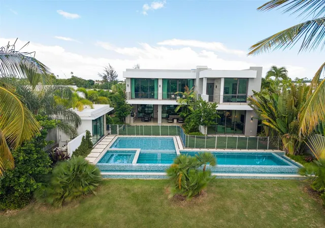 Photo 1 of Mansion for sale at 4 The Isles At Dorado Beach, Dorado, PR 00646 | MLS# PR9124989 | Listing updated on 2026-10-16
