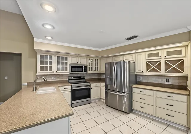 Photo 2 of Single family home for sale at 2510 Brimhollow Dr, Valrico, FL 33596 | MLS# TB8558255 | Listing updated on 2026-10-20