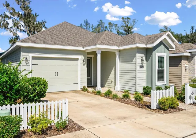 Photo 2 of Single family home for sale at 1402 Nw 132nd Boulevard, Newberry, FL 32669 | MLS# GC544191 | Listing updated on 2026-10-17