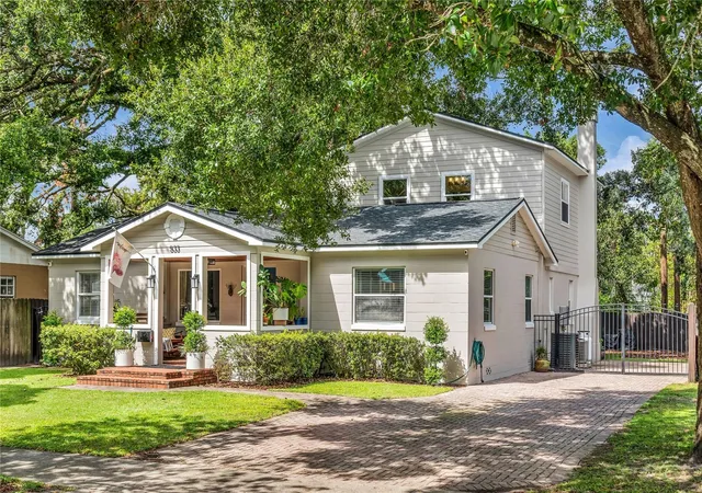 Photo 1 of Sale Pending at 533 Bryn Mawr St, Orlando, FL 32804 | MLS# O6450032 | Listing updated on 2026-10-22