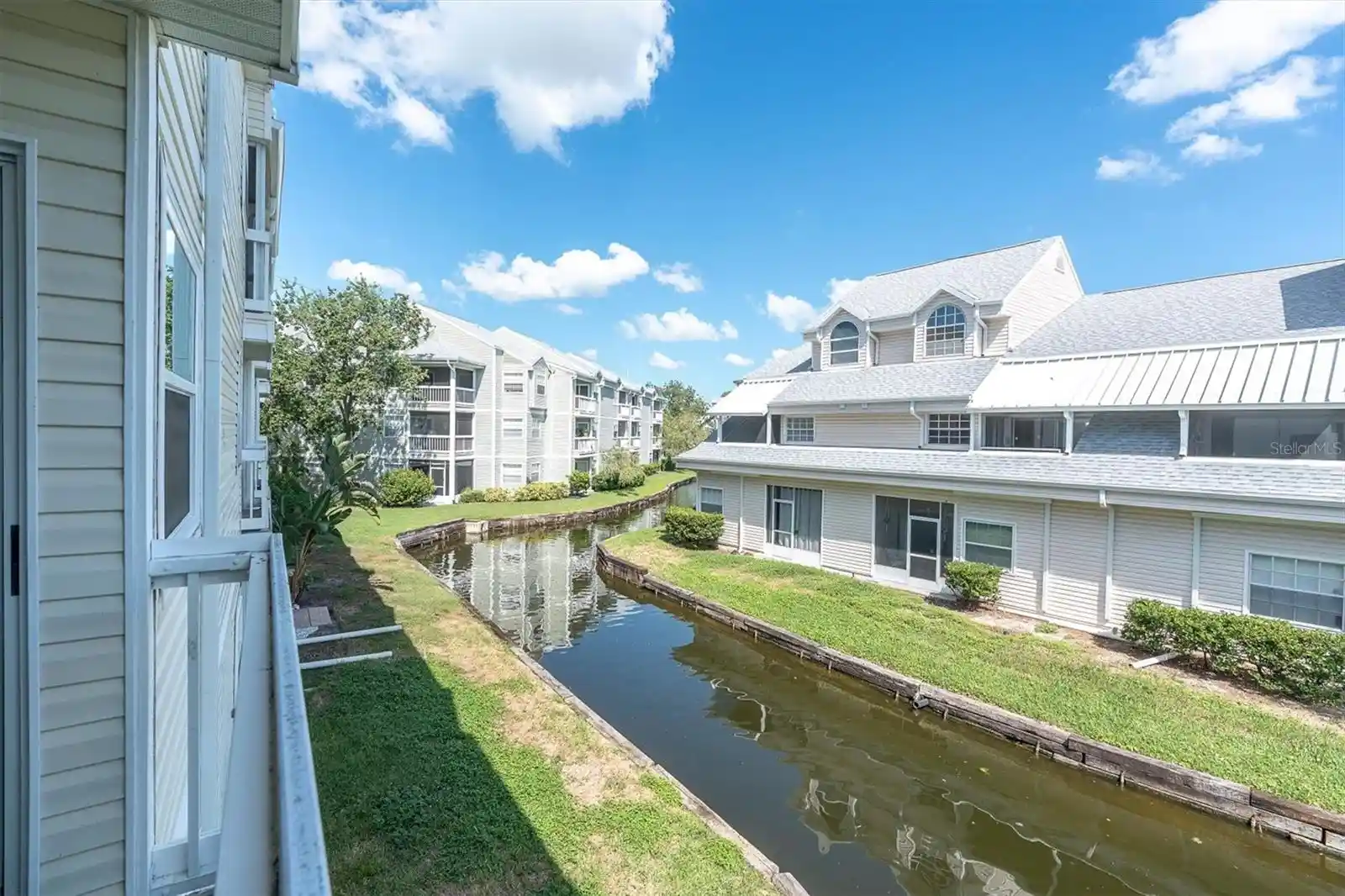 Listing Photo 1 - Condo for sale in 6908 Stones Throw Cir N located at 6908 Stones Throw Cir N, St Petersburg, FL 33710 - Unit #10206