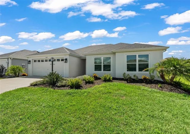 Photo 3 of Single family home for sale at 1367 Kip Ct, The Villages, FL 34762 | MLS# G5119101 | Listing updated on 2026-10-20